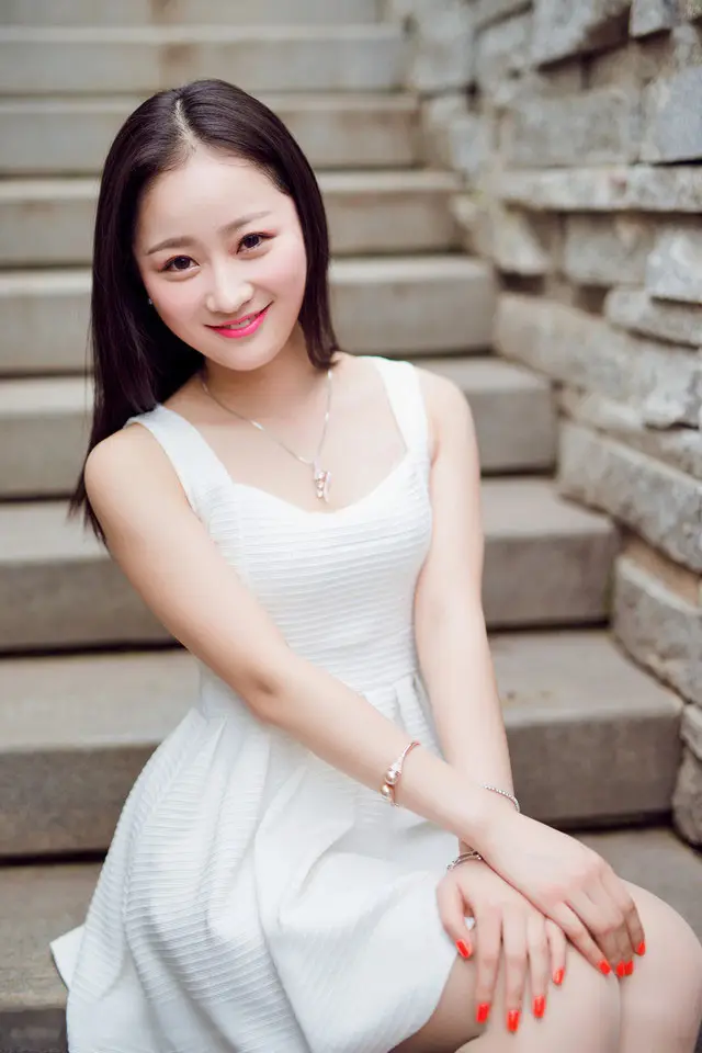 石河子温州私人伴游商务伴游乔妹的联系方式！