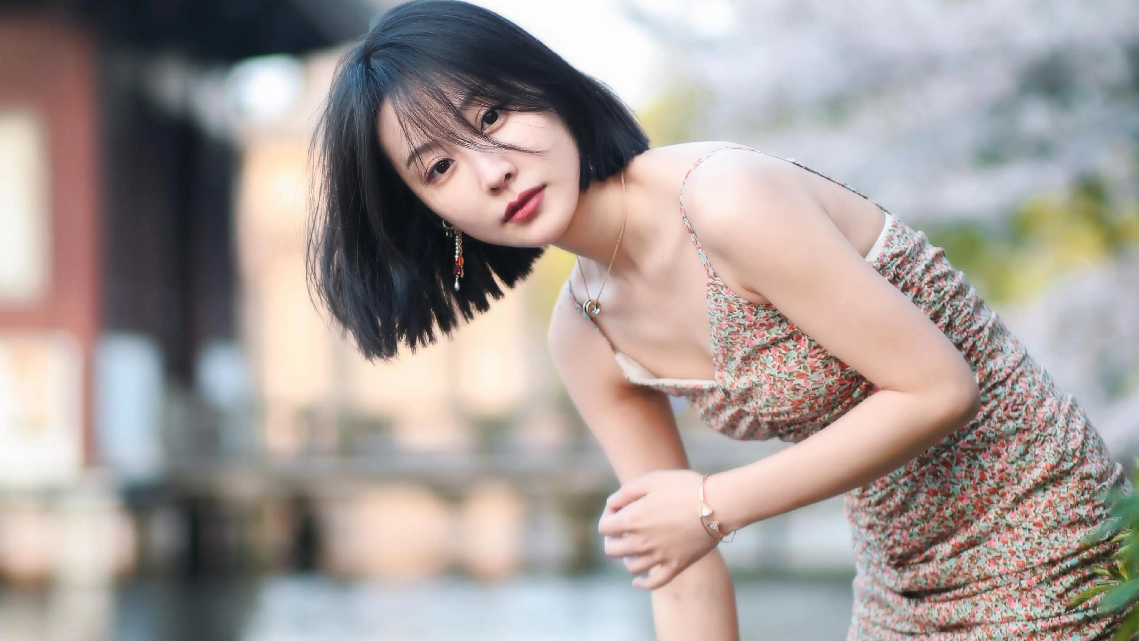 石河子成都伴游小姐姐雅美