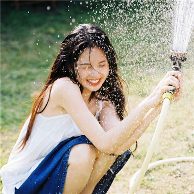 石河子伴游女生方忆彤的资料