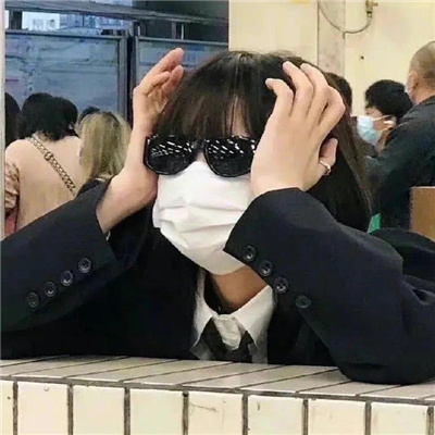 石河子伴游女生冯萧玉的资料